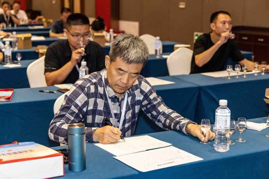 权守先：豫派浓香技艺传承与革新的领军者